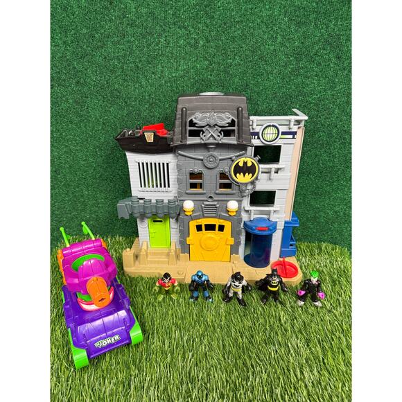 IMAGINEXT Gotham City P.D. Police Department from City Center playset DC Batman - Picture 1 of 7